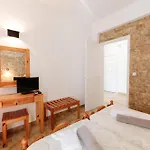 Villa-toula *