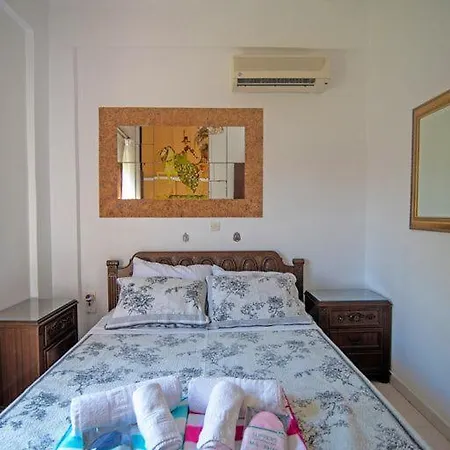 Villa-toula Apartman Róda