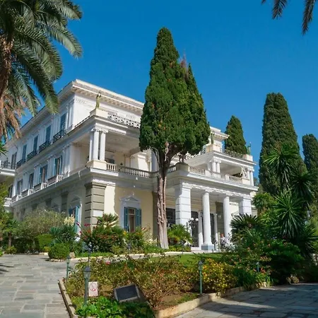 Villa-toula *